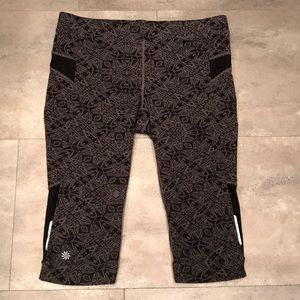 Athleta Crop Leggings